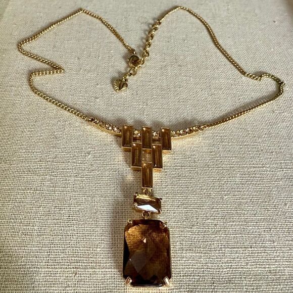 CAROLEE Vintage Gold Necklace with Brown Crystals & Heart Tag – 18” Total - Picture 5 of 17
